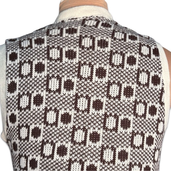 Vintage Montgomery Ward Brown Geometric Knit Sweater Vest Medium Grandpa Artsy - Picture 13 of 14